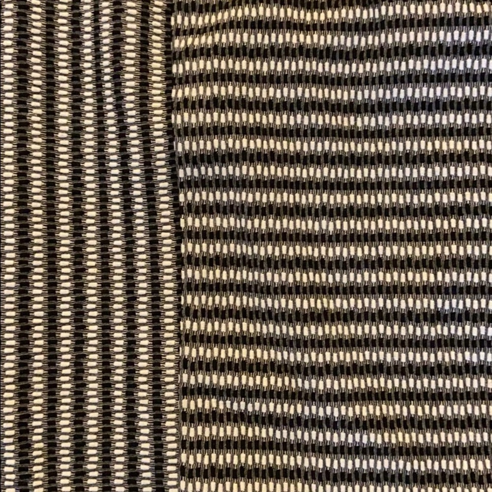 🎉HOST PICK 🎉 NWT Loft pencil skirt - Picture 2 of 3
